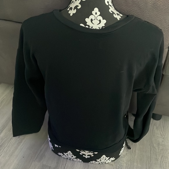 HOLLISTER California Black with Sequin Sweater Size M - Picture 6 of 8